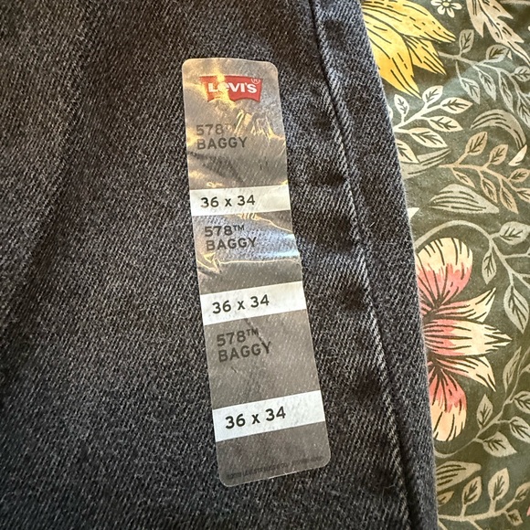 Levi's Charcoal Denim Jeans 578 Baggy 36x34 - Picture 2 of 6